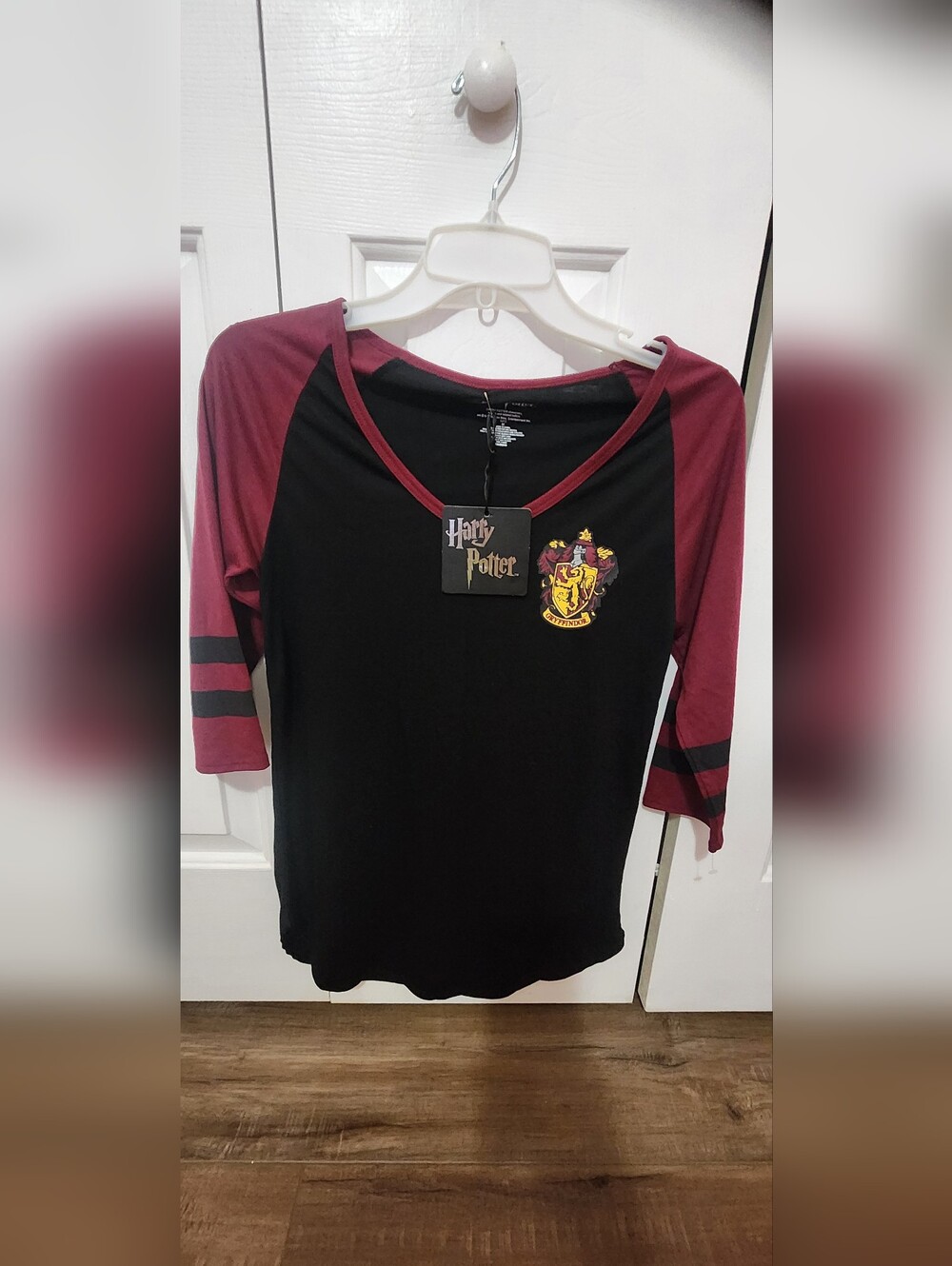 Harry Potter Women's Short Sleeve V Neck Top Size Medium NWT